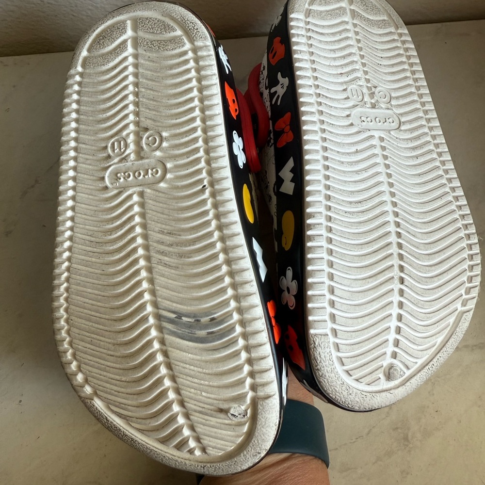 CROCS Mickey Off Court Clogs - Picture 9 of 9